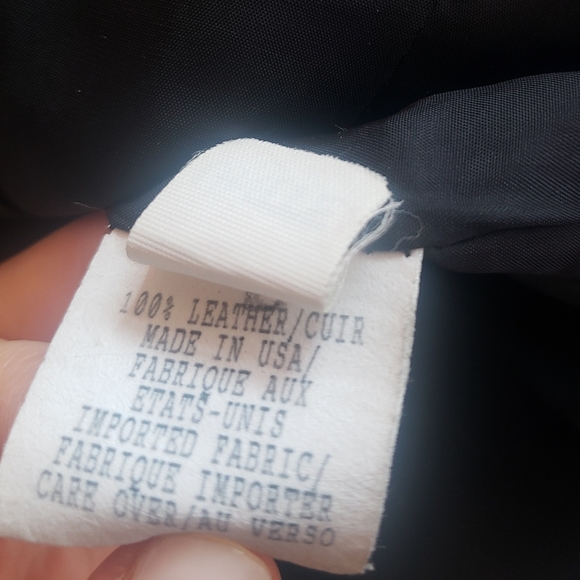 Anne Klein 100% leather cap sleeve zip up - Picture 3 of 4